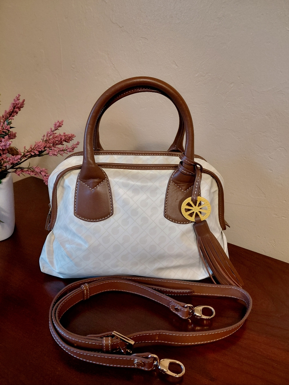 Gherardini Satchel Bag featuring a "G" Monogram Pattern White & Brown - Picture 12 of 12